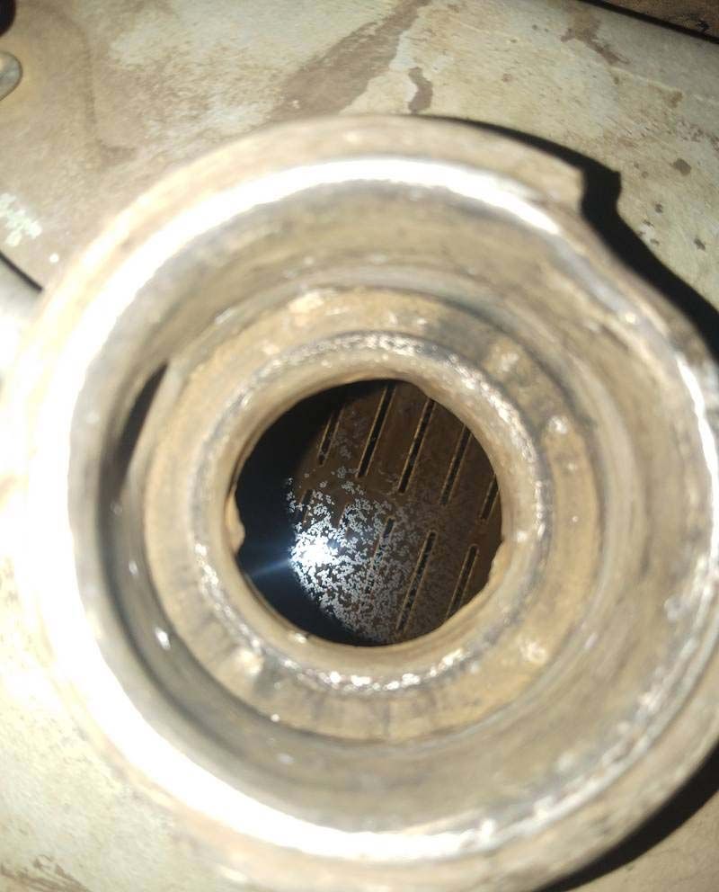 神钢挖机200-8水箱口冒泡都是啥原因造成的?