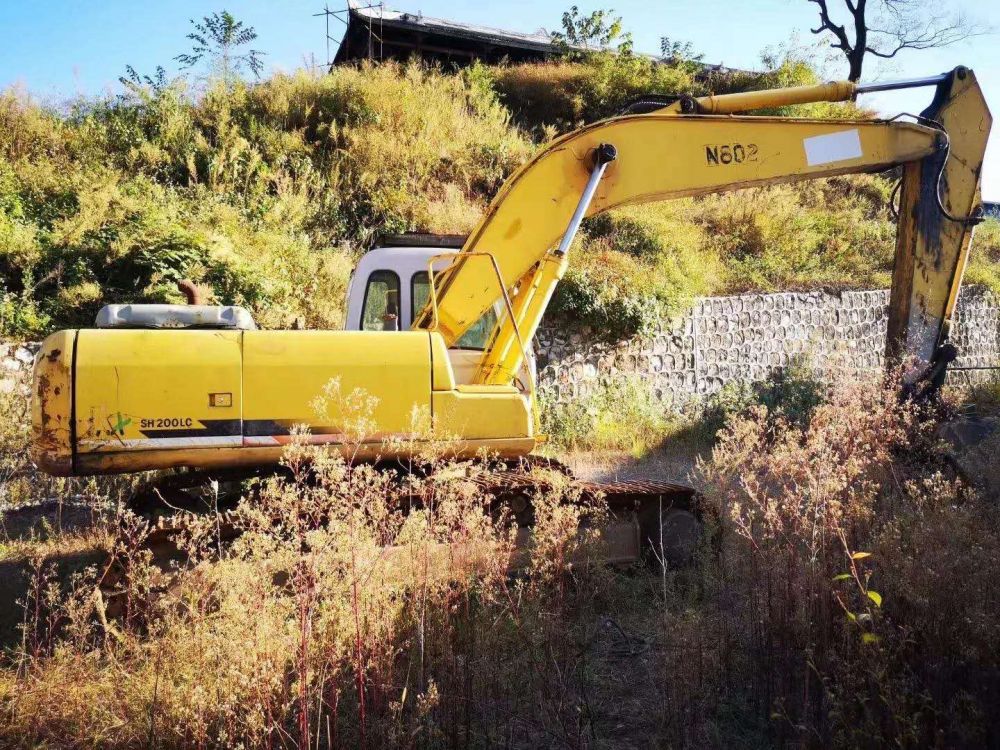实拍照片欢迎咨询  住友200z3 16万  河北吨位:20吨年限:不详小时